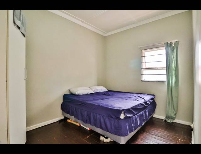 2 BEDROOM APARTMENT FOR SALE IN GQEBERHA CENTRAL